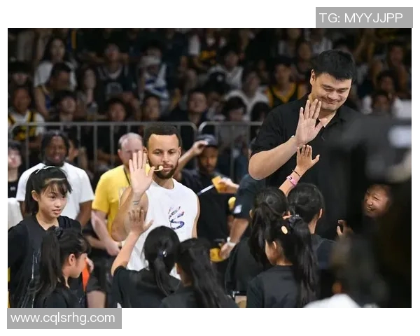 姚明以诚信为本的体育精神与社会责任感的深刻体现