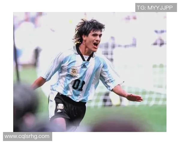 美国12号足球明星的传奇故事与辉煌成就探秘