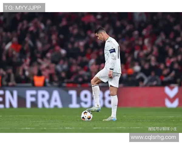 C罗足球明星的经典招牌动作解析与背后故事分享 C罗足球明星的经典招牌动作解析与背后故事分享