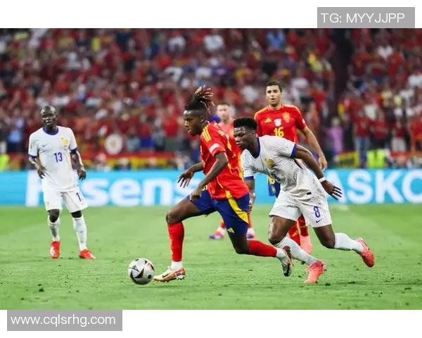 美国足球队精彩逆转战胜西班牙足球明星展现强大实力